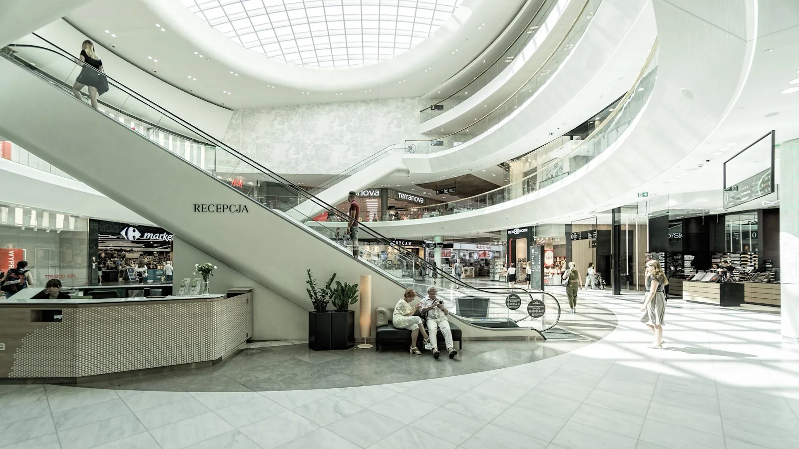 construction workers building shopping center