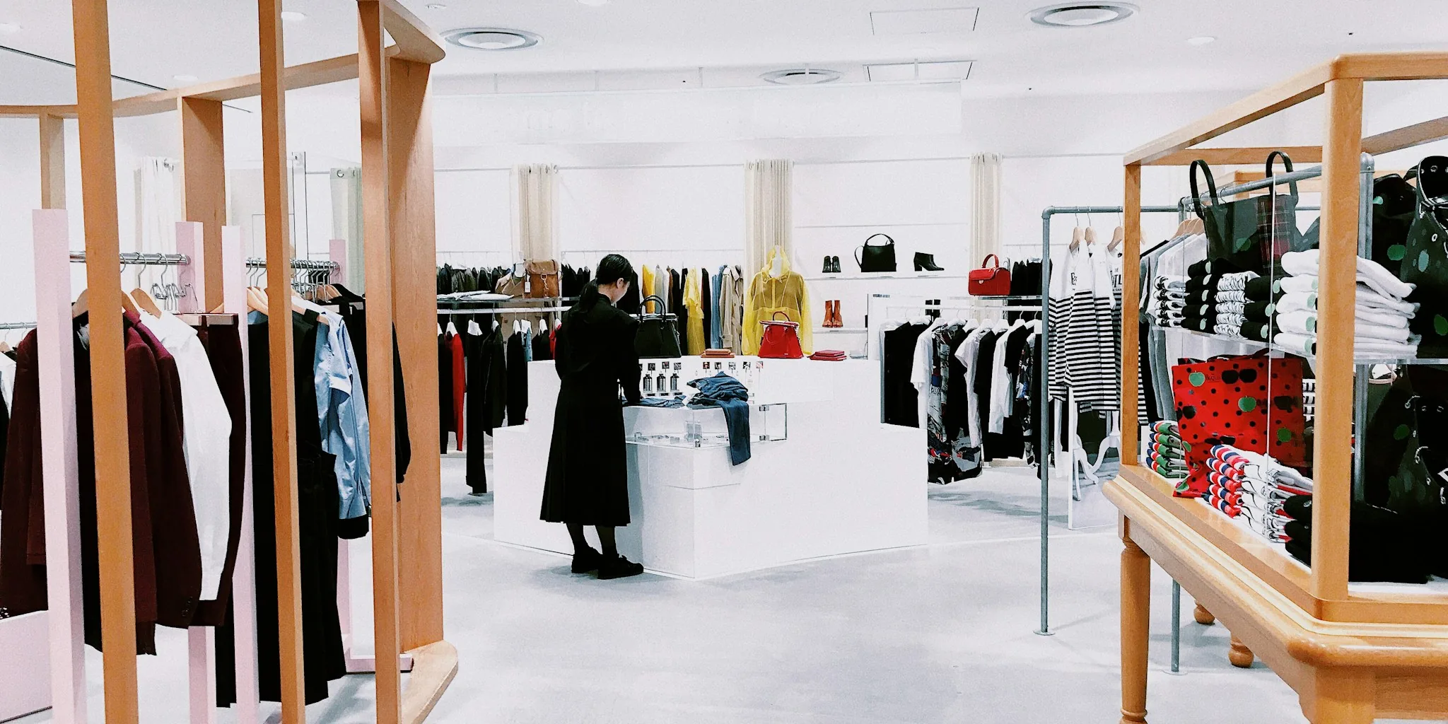 discount retail store shopping