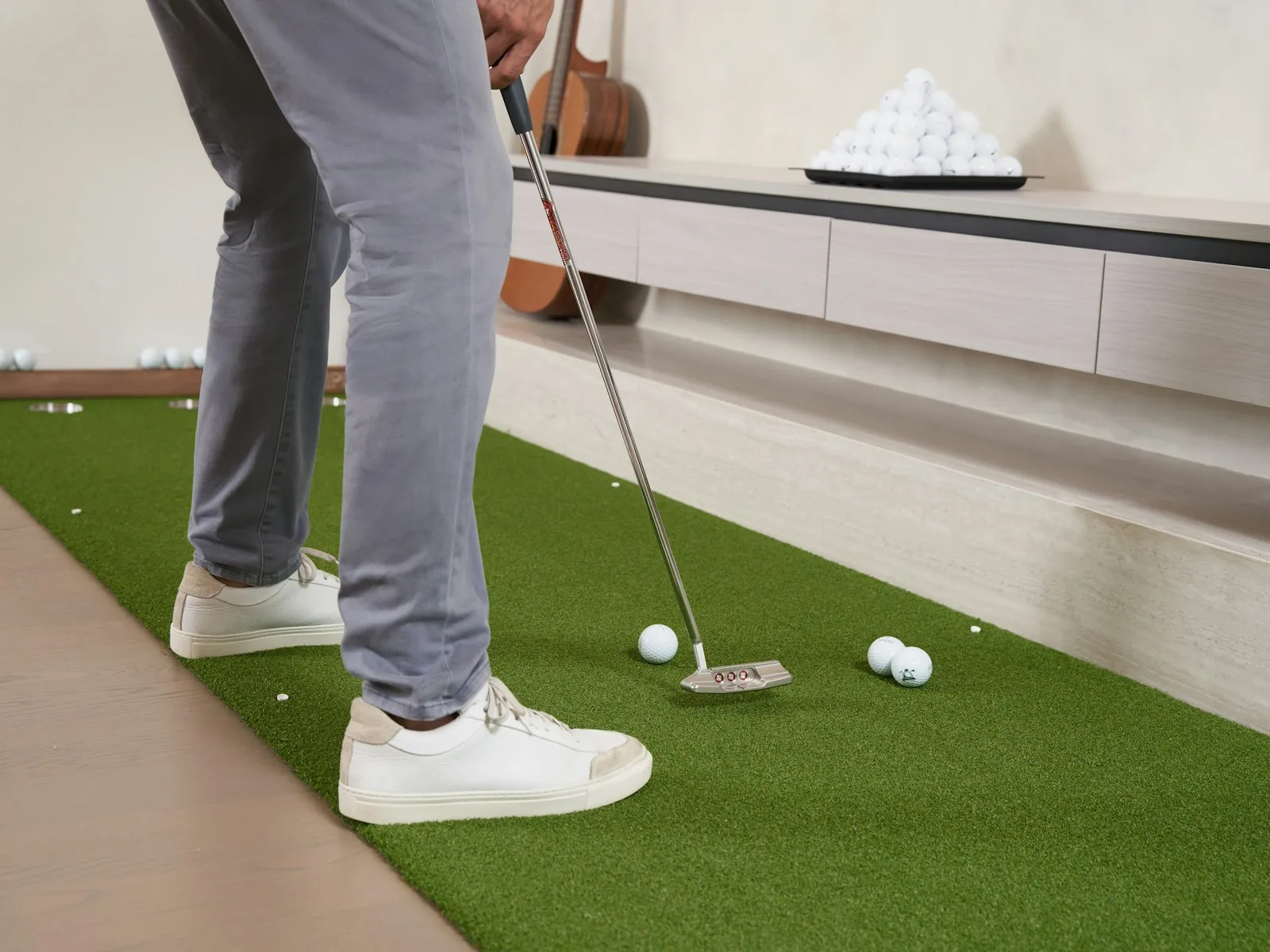 golf entertainment venue customers