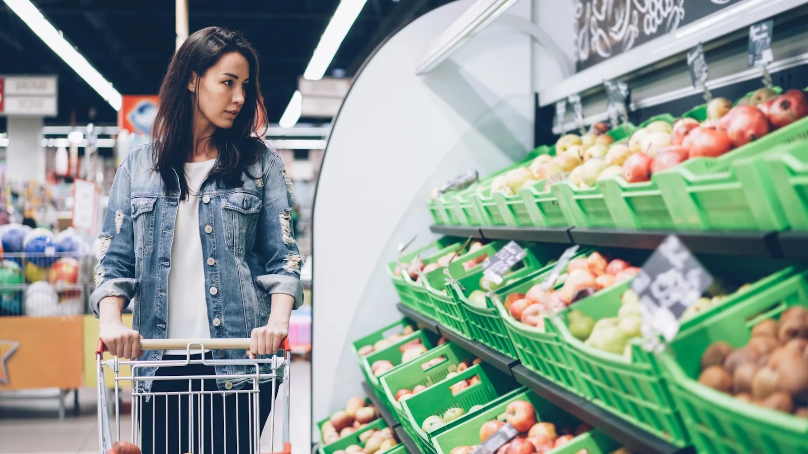 grocery shopper loyalty card rewards