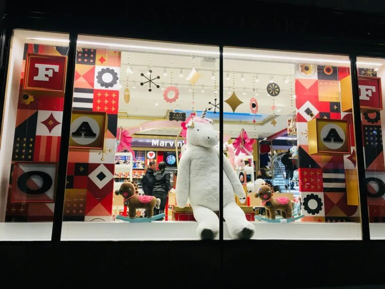 holiday shopping department store