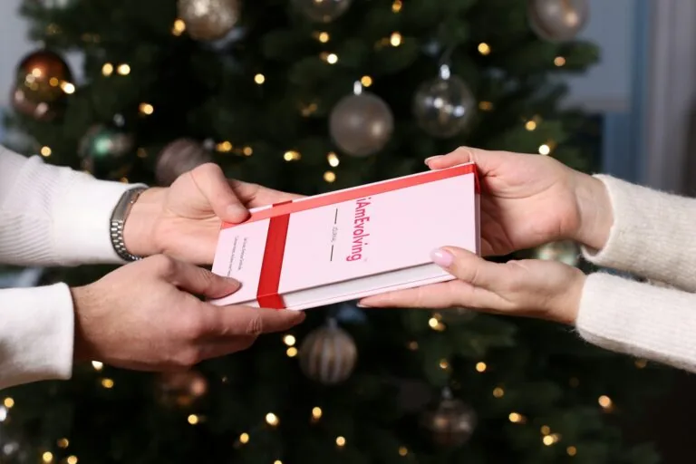 holiday shopping returns gift exchange