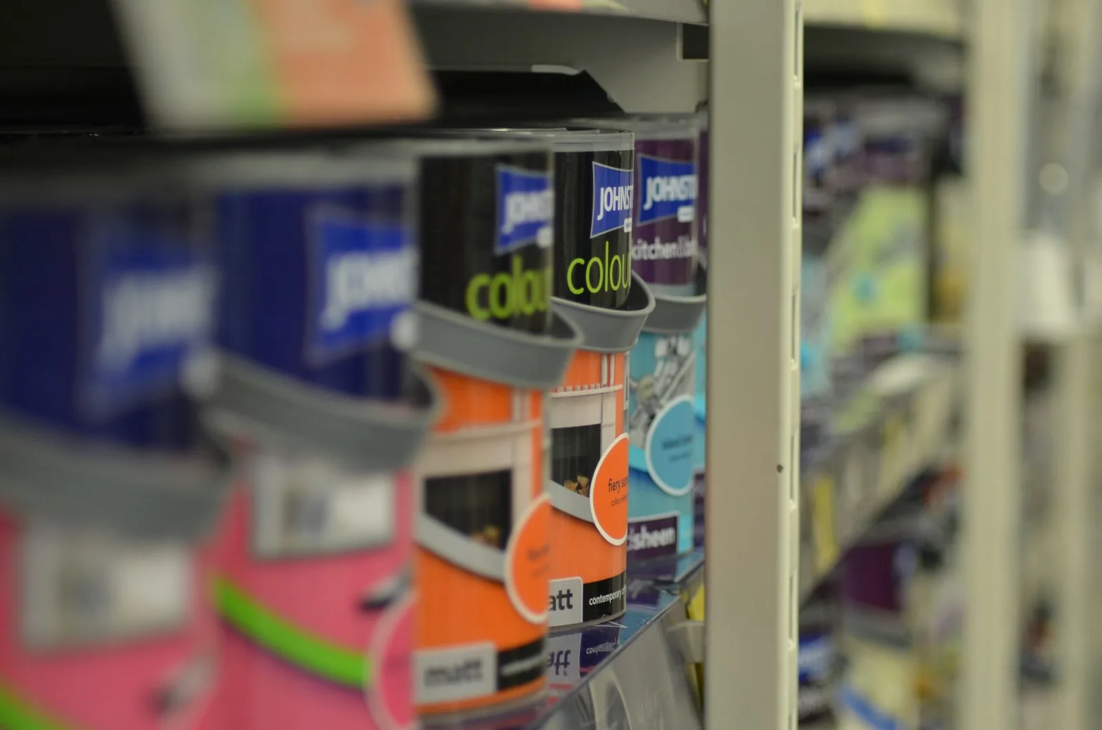 in store display merchandising