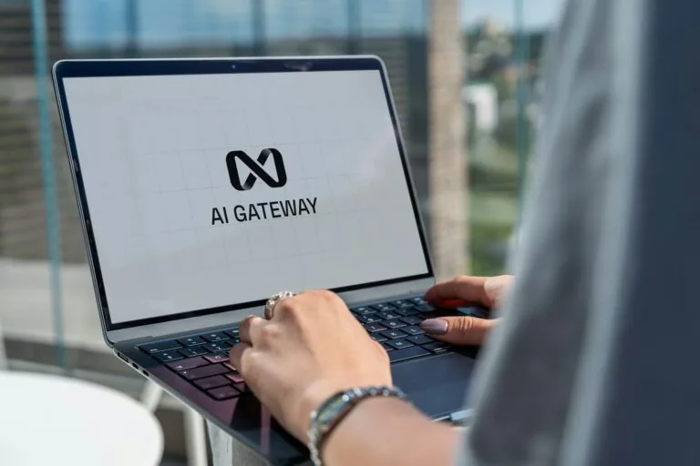online shopping assistant AI commerce