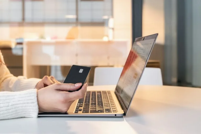 online shopping customer browsing