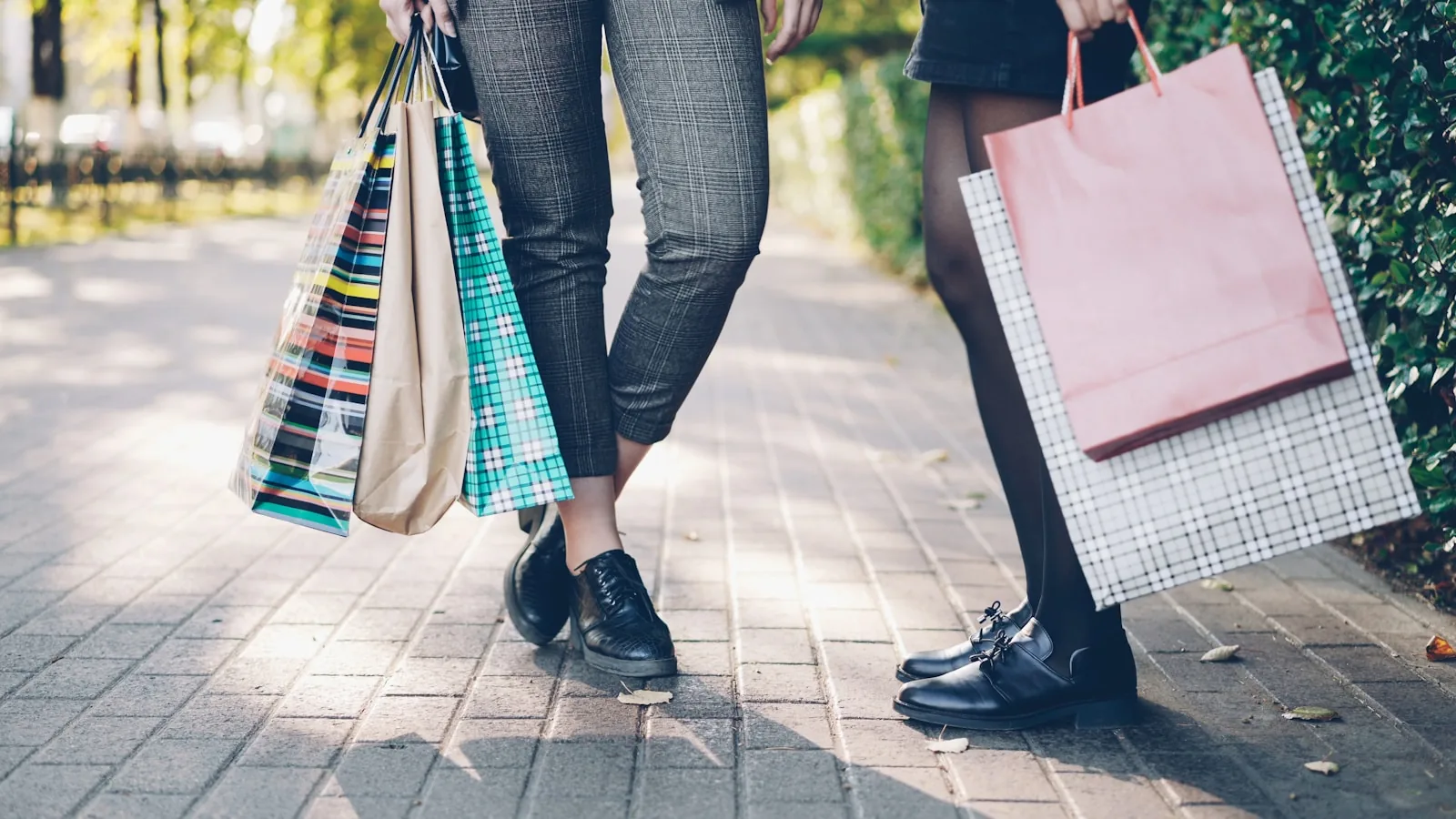 person resisting shopping temptation