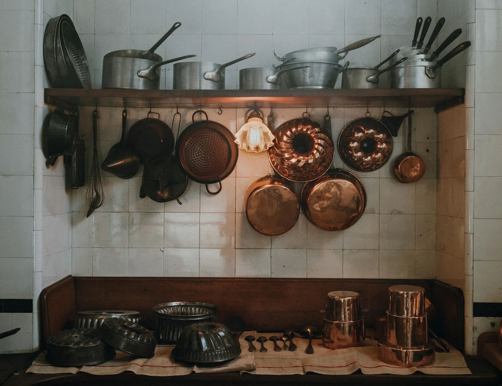 second hand kitchenware items