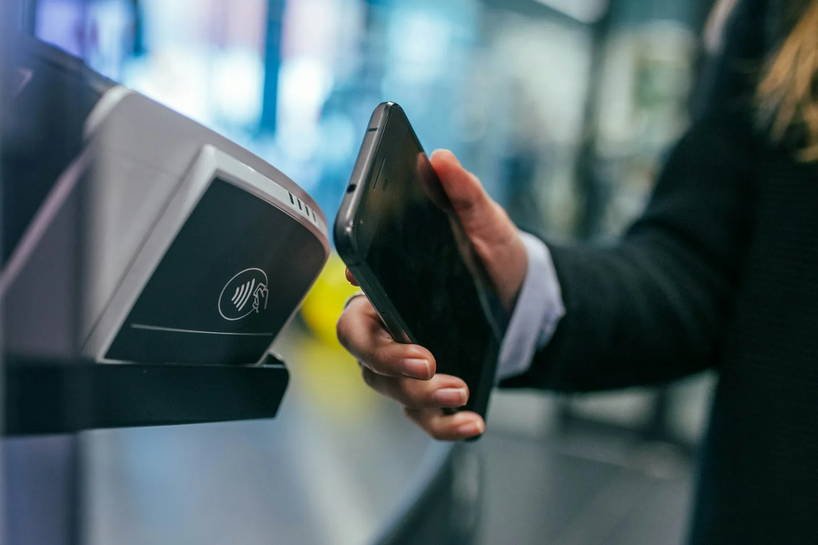 smartphone mobile wallet payment
