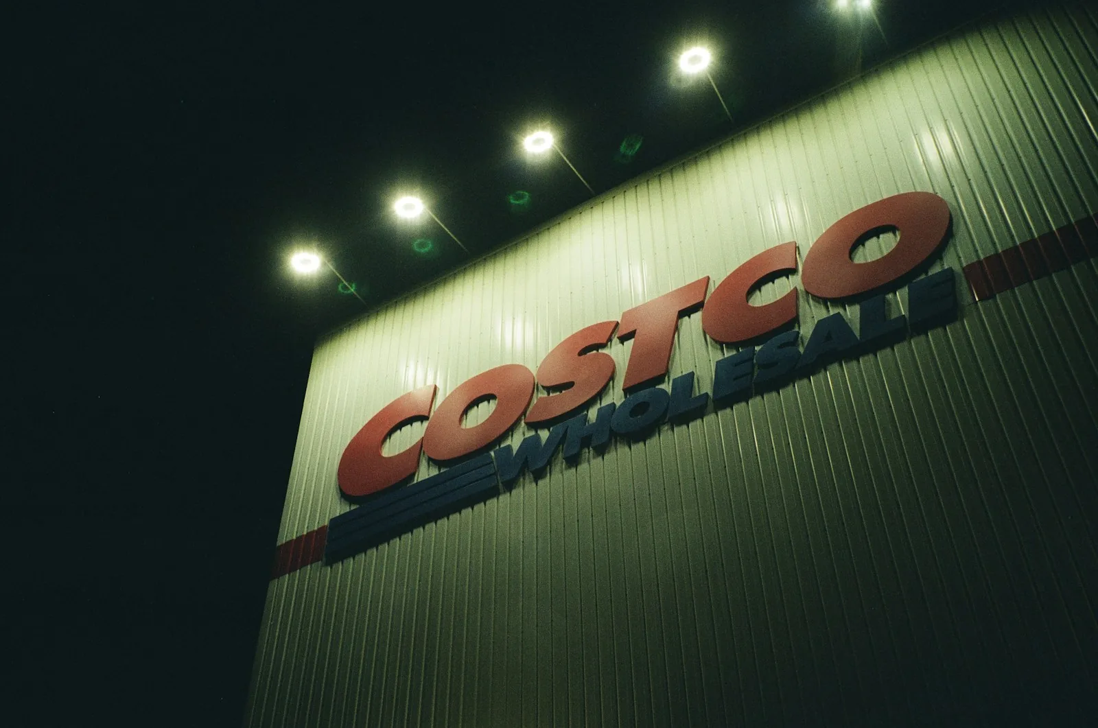 store location retail shopping