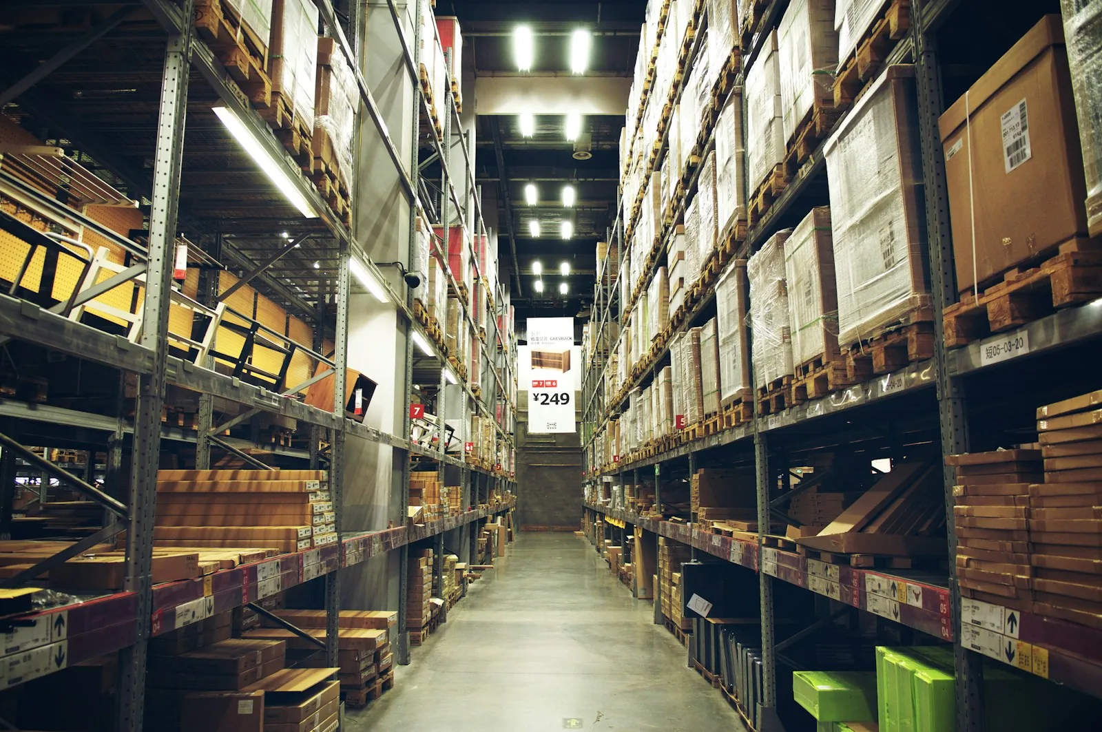 warehouse club shopping bulk